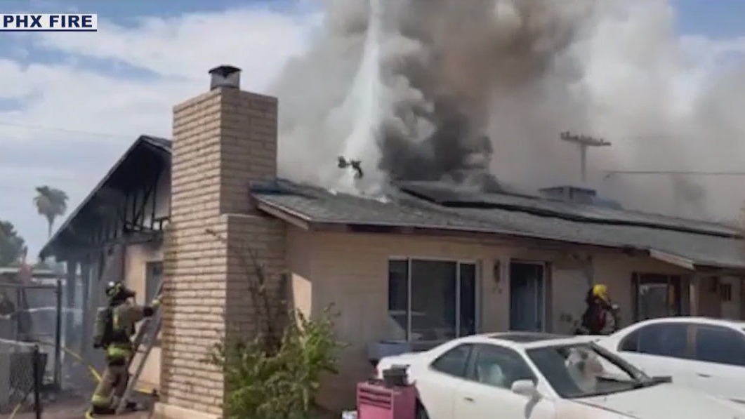 3 people displaced after house fire in west Phoenix