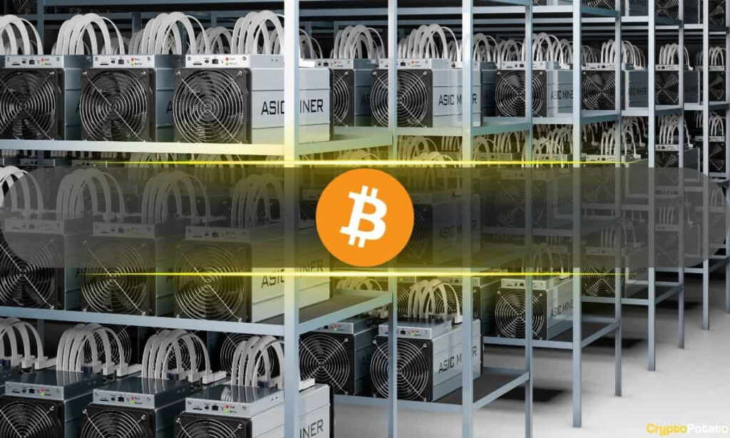 Bitcoin Miners Transaction Income Clocks 400% YoY Surge in 2023