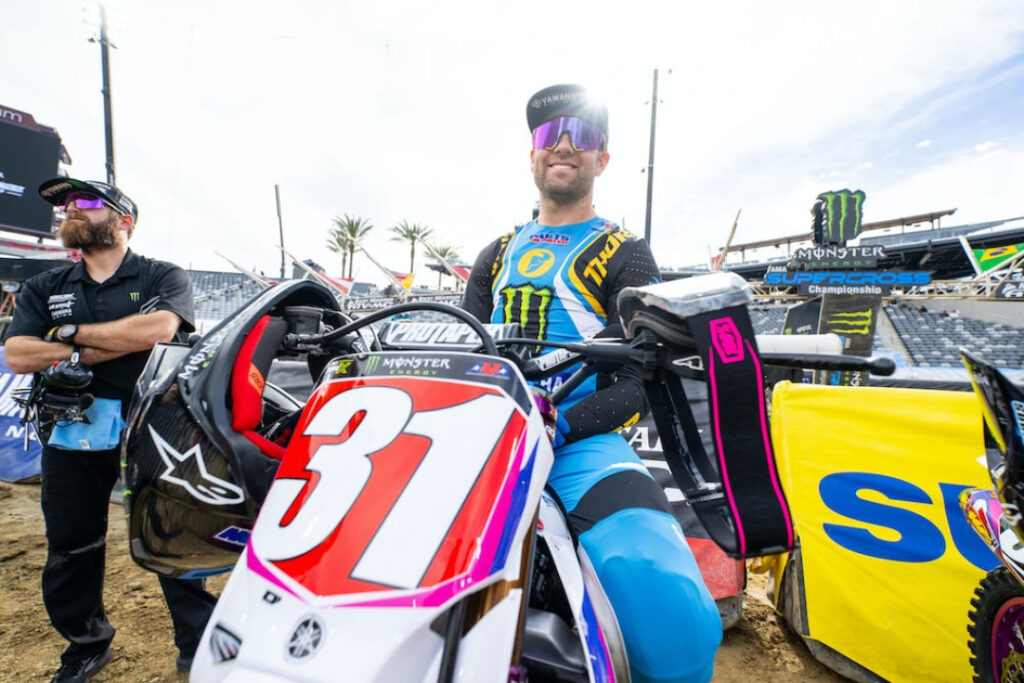 Anaheim 2 Supercross 250SX West Space Provisional Entry Checklist