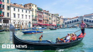 Venice to ban wide tourist teams, loudspeakers…