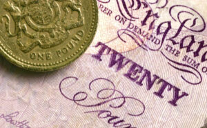 Pound Sterling trades sideways before UK factory knowledge