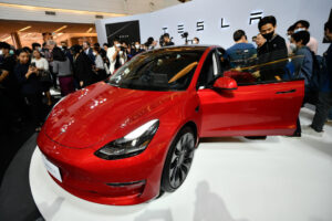 Tesla stock analyst delivers blunt warning