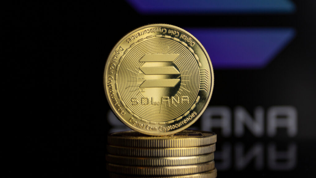 Solana (SOL) Plummets Beneath $95 Amid Cryptocurrency Market Shuffle