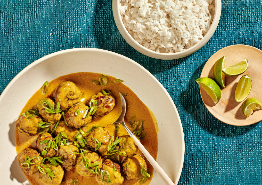 Creamy Coconut Curry Meatballs