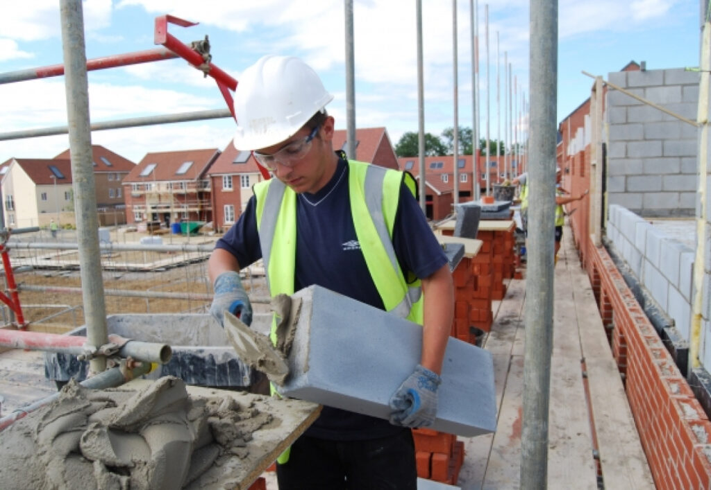 Housing trades soft trace inflation squeezed to 0-1%