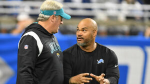 Browns hiring Duce Staley as operating backs coach