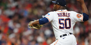 Cubs toughen bullpen with 1-year deal for Neris