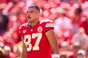 Travis Kelce Re-Indicators With the Kansas CityChiefs