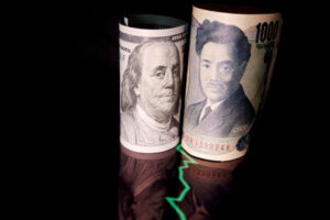 Buck regains momentum as yen struggles