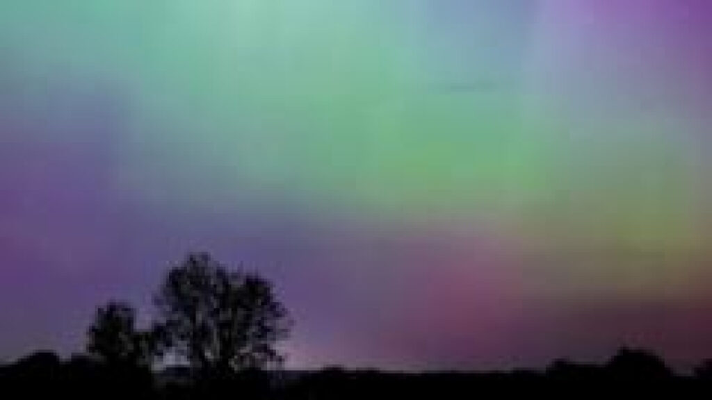 How can I look the Northern Lights tonight?